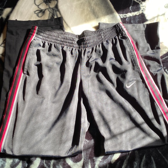 Nike Athletic Pants - Women’s Large - Picture 11 of 12